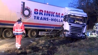 Unfall, LKW, Lübeck, Diesel, Tank, Leck, Sperrung, Feuerwehr, A1, Moisling, Abfahrt