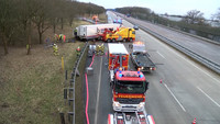 Unfall, LKW, Lübeck, Diesel, Tank, Leck, Sperrung, Feuerwehr, A1, Moisling, Abfahrt