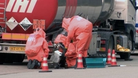 BAB 21, Schwefelsäure, Tanklastzug, Gefahrgut, Feuerwehr, Vollsperrung
