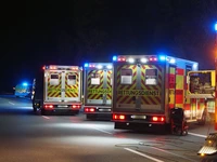 Reinbek, A24, Unfall, Eingeklemmt, Einsatz, Feuerwehr, Lebensgefahr, Schwanger