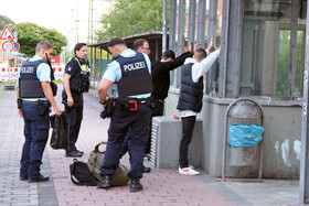 Bad Oldesloe, Regionalexpress, Bewaffneter im Zug, Bundespolizei, Lebensgefahr, Hamburg, Lübeck, Polizeieinsatz, Zugverkehr gestoppt