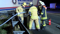 Unfall, LKW, Lübeck, Diesel, Tank, Leck, Sperrung, Feuerwehr, A1, Moisling, Abfahrt