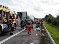 A1, BAB 1, Neustadt, Unfall, Lkw-Unfall, Crash, Lebensgefahr