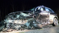 B404, Unfall, eingeklemmte Person, Feuerwehr, Kuddewörde, Kasseeburg, Alkohol