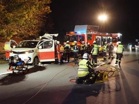 Reinbek, A24, Unfall, Eingeklemmt, Einsatz, Feuerwehr, Lebensgefahr, Schwanger