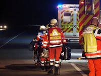 Reinbek, A24, Unfall, Eingeklemmt, Einsatz, Feuerwehr, Lebensgefahr, Schwanger