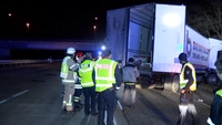 Unfall, LKW, Lübeck, Diesel, Tank, Leck, Sperrung, Feuerwehr, A1, Moisling, Abfahrt