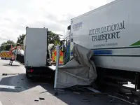 A1, BAB 1, Neustadt, Unfall, Lkw-Unfall, Crash, Lebensgefahr