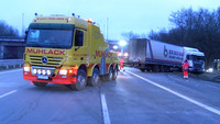 Unfall, LKW, Lübeck, Diesel, Tank, Leck, Sperrung, Feuerwehr, A1, Moisling, Abfahrt